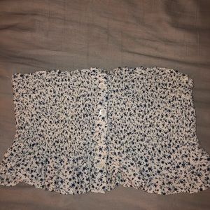 NWOT! floral scrunch crop top